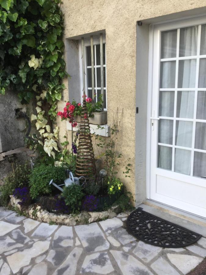 Maison D Hotes La Petite Jucherie Saint-Hippolyte  Luaran gambar